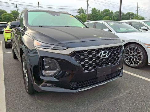 Used 2019 Hyundai Santa Fe Limited AWD/4WD image 2