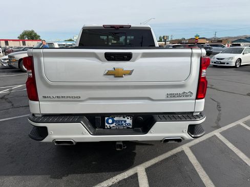 Used 2024 Chevrolet Silverado 1500 High Country w/ Technology Package AWD/4WD image 6