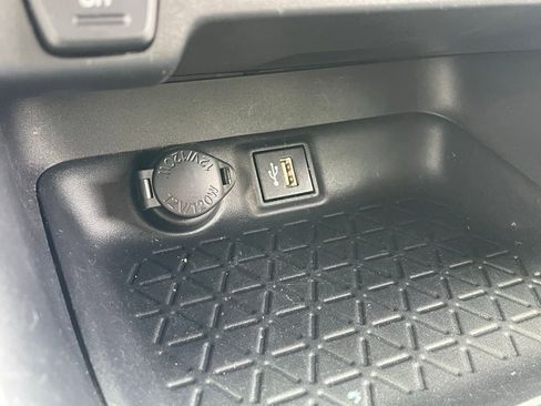 Used 2024 Toyota RAV4 XLE image 9