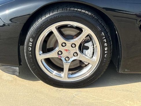 Used 2003 Chevrolet Corvette Convertible w/ Preferred Equipment Group1 RWD image 5