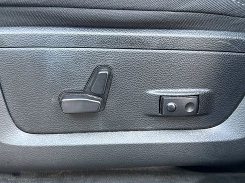 Used 2024 RAM 3500 Big Horn image 17