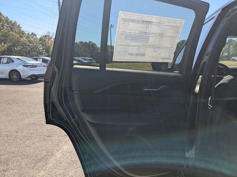 New 2025 Jeep Grand Cherokee Laredo RWD image 30