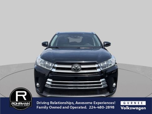 Used 2018 Toyota Highlander Limited AWD/4WD image 3