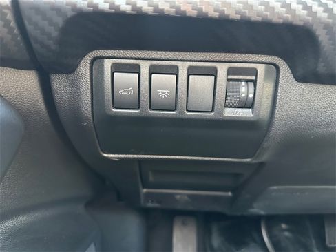 Used 2024 Subaru Ascent Premium w/ Convenience Package image 22