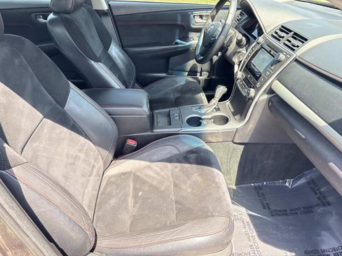 Used 2015 Toyota Camry XSE FWD image 32