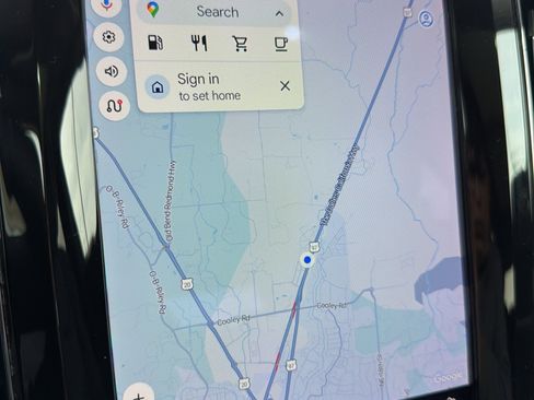 Used 2023 Volvo XC60 B5 Plus w/ Protection Package Premier image 29