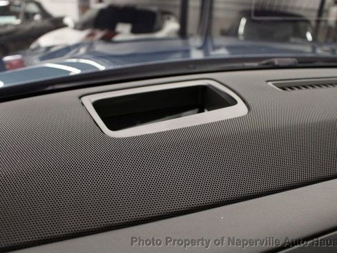 Used 2025 Cadillac Escalade ESV Sport Platinum w/ LPO, ONYX Package image 27