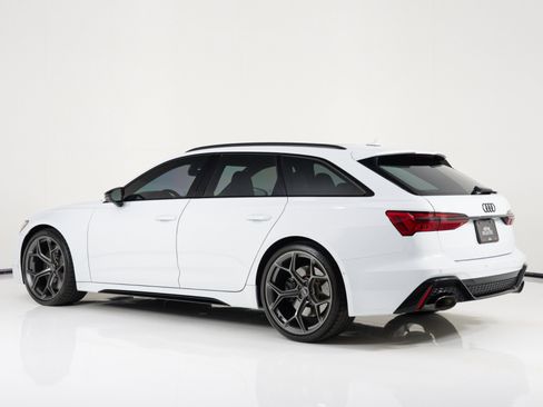 Used 2024 Audi RS 6 performance AWD/4WD image 5