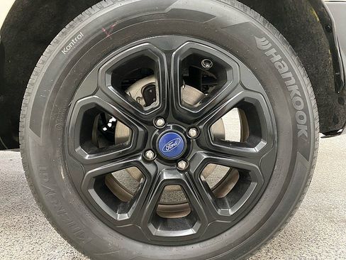 Used 2020 Ford EcoSport SE image 24