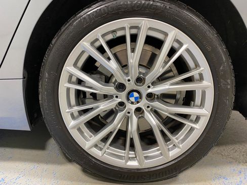 Used 2023 BMW 330i xDrive Sedan w/ Premium Package image 25