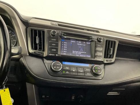 Used 2017 Toyota RAV4 XLE FWD image 21