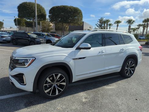 New 2026 Volkswagen Atlas SEL Premium R-Line image 13