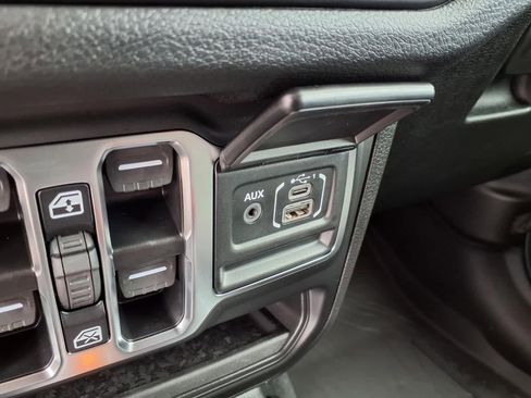 New 2025 Jeep Wrangler Sport S image 24