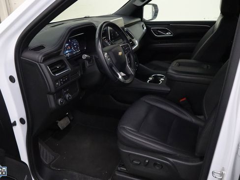 Used 2024 Chevrolet Suburban LT image 23