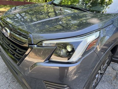 Used 2023 Subaru Forester Limited AWD/4WD image 29