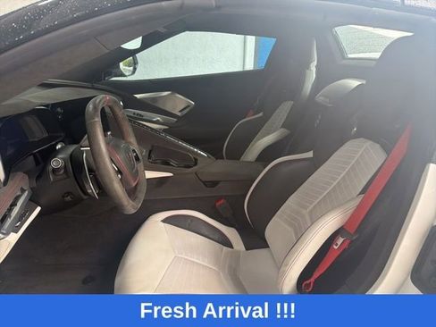 Used 2023 Chevrolet Corvette Stingray Premium Conv w/ Z51 Performance Package image 9