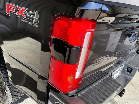 Used 2024 Ford F250 Lariat w/ Lariat Ultimate Package image 29