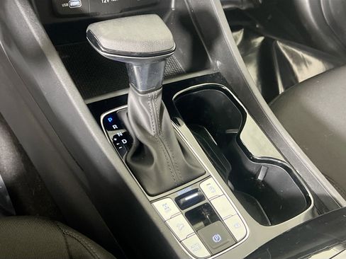 Used 2023 Hyundai Tucson SE image 16