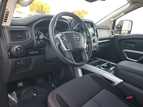 Certified 2024 Nissan Titan SV w/ SV Convenience Package image 9