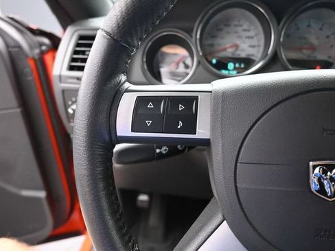Used 2008 Dodge Challenger SRT8 RWD image 19