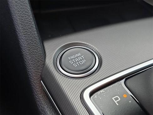 New 2026 Kia Sportage SX image 32