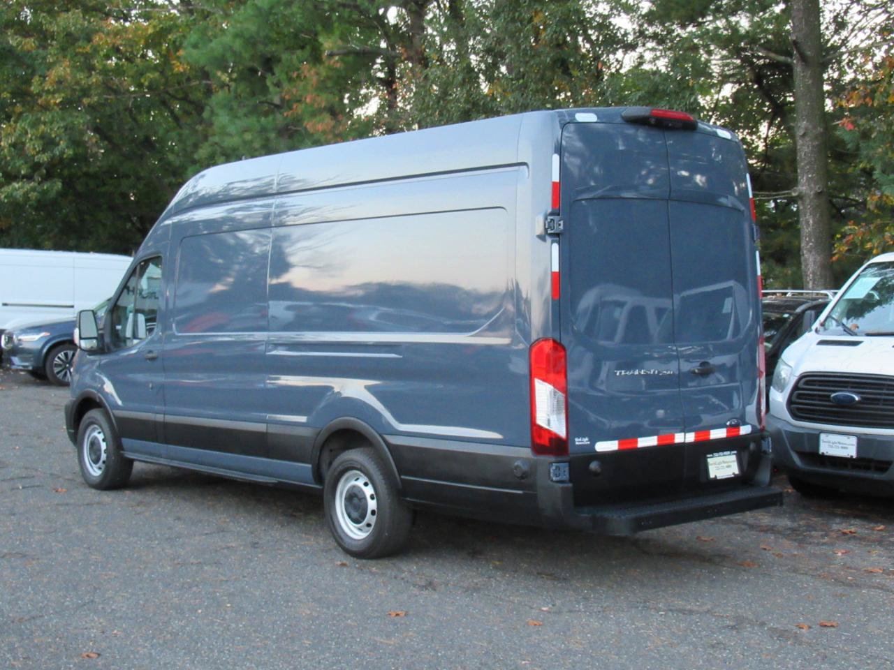 Used 2020 Ford Transit 250 148 High Roof Extended RWD image 4