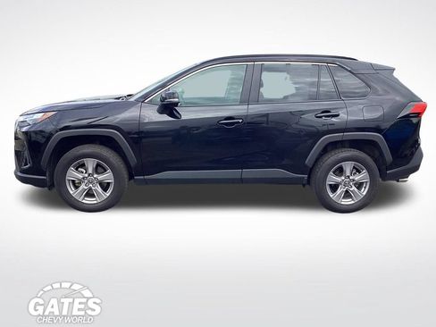 Used 2025 Toyota RAV4 XLE AWD/4WD image 6