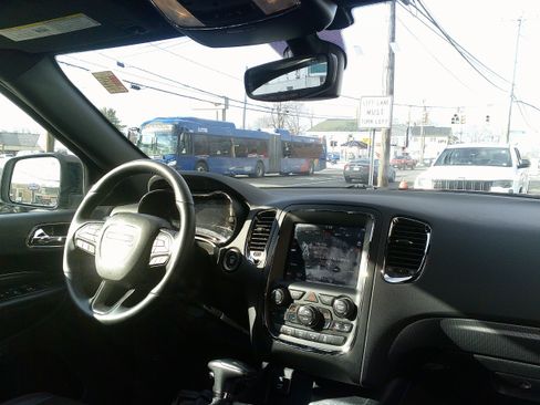 Used 2018 Dodge Durango R/T w/ Trailer Tow Group IV image 27