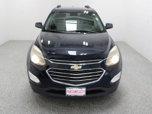 Used 2017 Chevrolet Equinox LT w/ Convenience Package FWD image 3