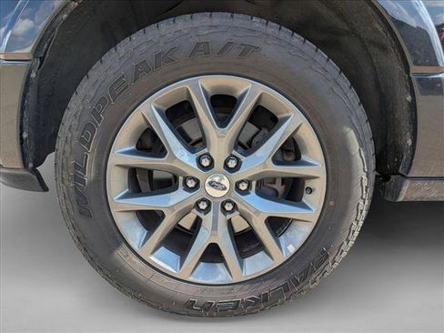 Used 2017 Ford Expedition Limited w/ Equipment Group 301A image 19