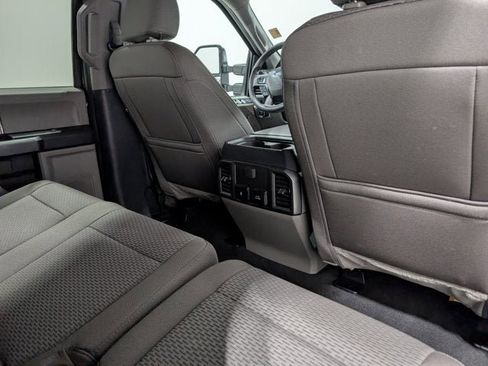 Used 2022 Ford F450 XLT w/ XLT Premium Package image 20