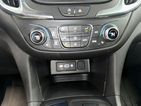 Certified 2024 Chevrolet Equinox LT w/ LPO, Floor Liner Package image 13