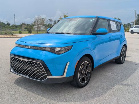 Certified 2023 Kia Soul EX FWD image 9