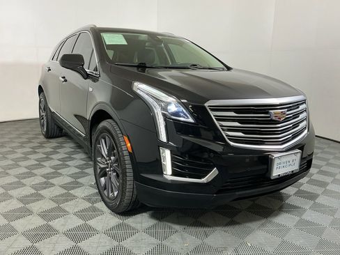 Used 2018 Cadillac XT5 Premium Luxury FWD image 4