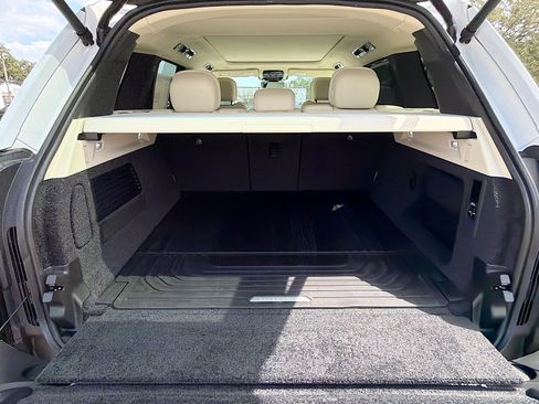New 2026 Land Rover Range Rover SE AWD/4WD image 12