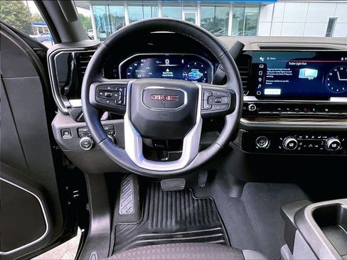 Used 2024 GMC Sierra 1500 Elevation AWD/4WD image 16