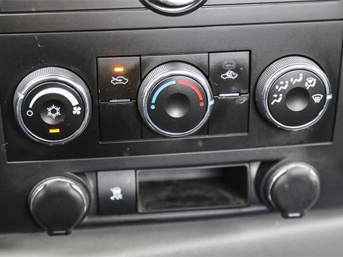 Used 2011 Chevrolet Silverado 1500 W/T image 22