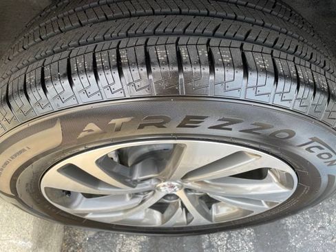 Used 2023 Buick Envision Essence FWD image 34