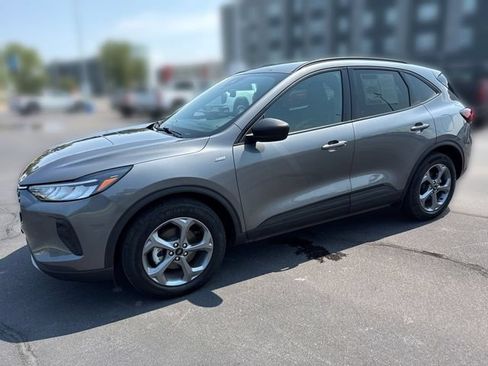 Used 2025 Ford Escape ST-Line FWD image 1