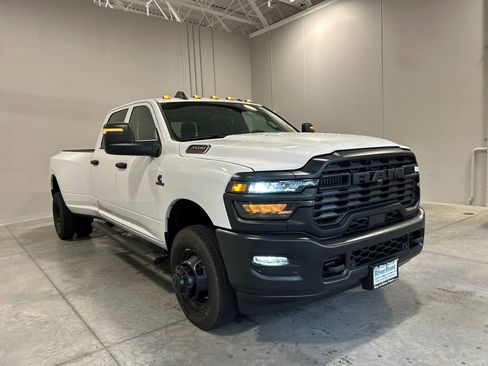 New 2026 RAM 3500 Tradesman image 4
