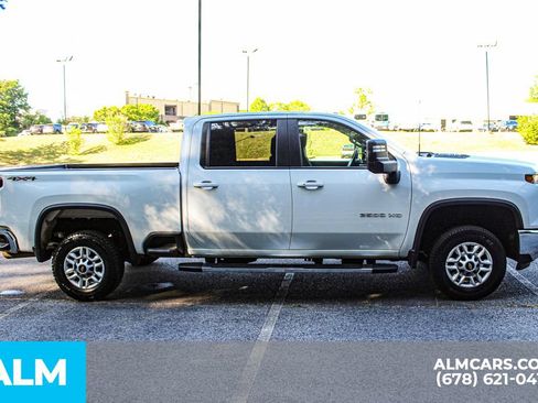 Used 2025 Chevrolet Silverado 2500 LT w/ Convenience Package AWD/4WD image 8