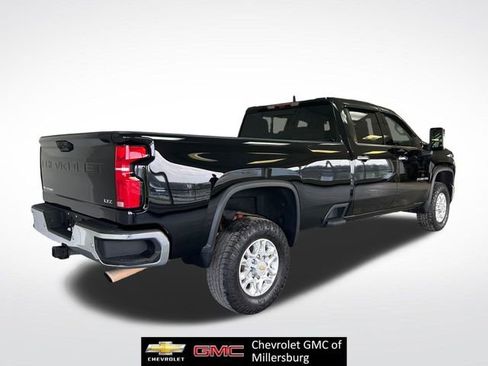 Used 2024 Chevrolet Silverado 2500 LTZ w/ LTZ Premium Package AWD/4WD image 3