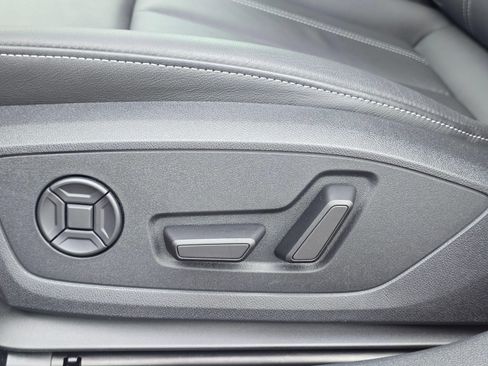 Certified 2025 Audi A3 2.0T Premium Plus w/ Premium Plus Package AWD/4WD image 38