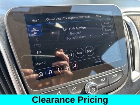 Used 2024 Chevrolet Malibu LT image 21