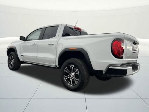 Used 2023 GMC Canyon AT4 image 3