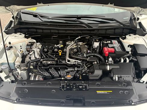 Used 2023 Nissan Altima 2.5 SV image 9