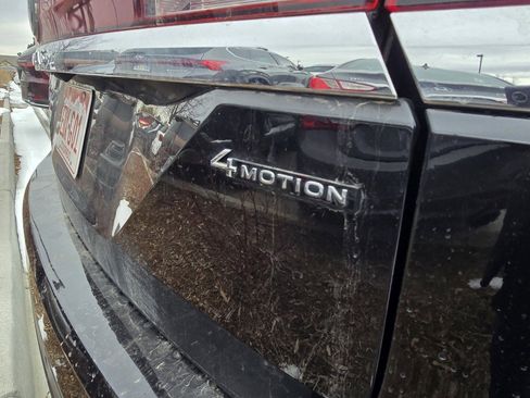 Used 2025 Volkswagen Atlas SE image 9