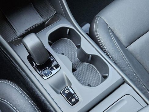 Used 2025 Volvo XC60 T8 Plus w/ Protection Package Premier image 4