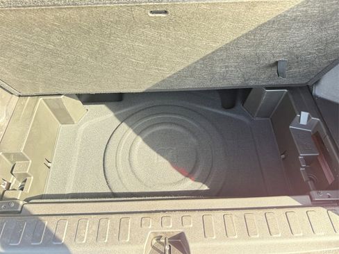 Used 2024 Chevrolet Equinox LT image 30