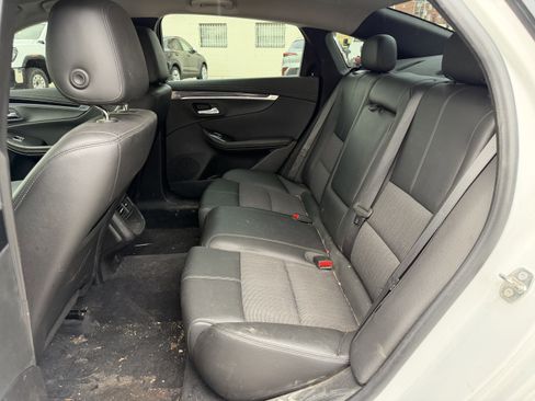 Used 2018 Chevrolet Impala LT image 11